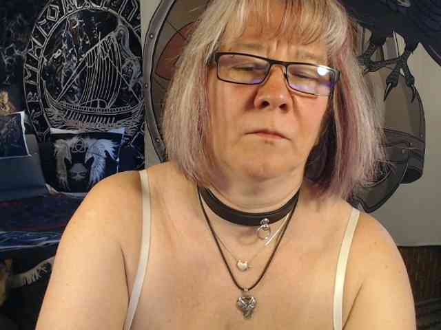 90dTitten webcam