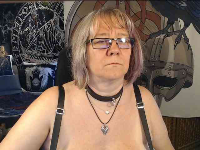 90dTitten webcam