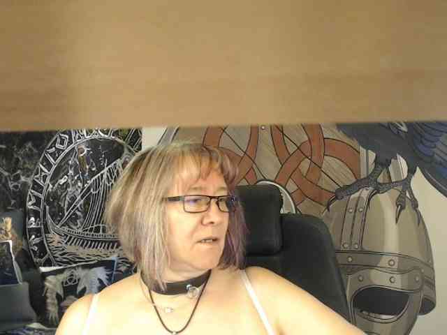 90dTitten webcam