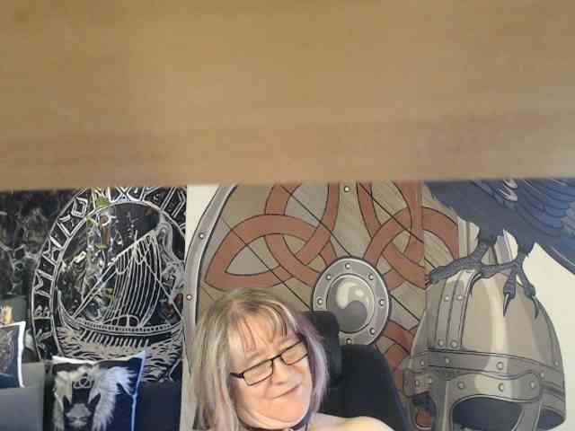 90dTitten webcam