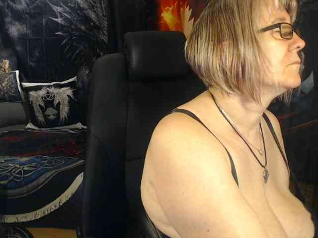 Model: 90dTitten