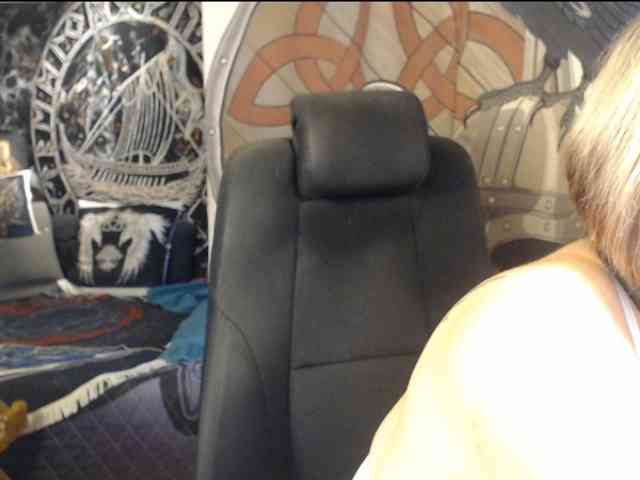 90dTitten webcam