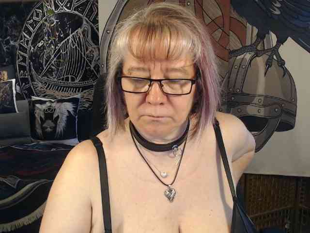90dTitten webcam