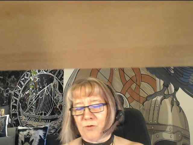 90dTitten webcam