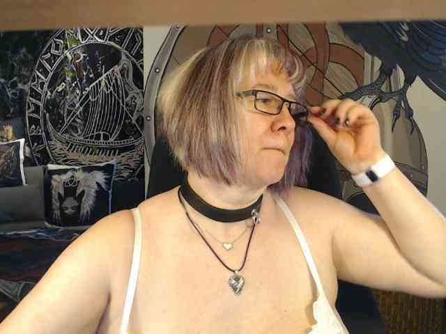 90dTitten webcam