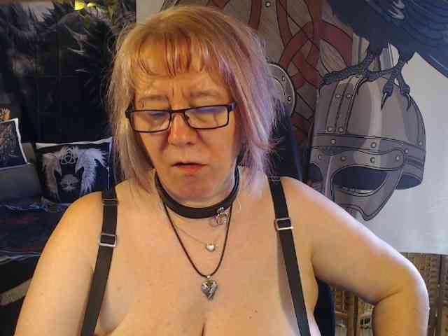 90dTitten webcam