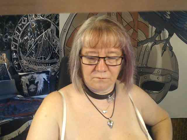 90dTitten webcam