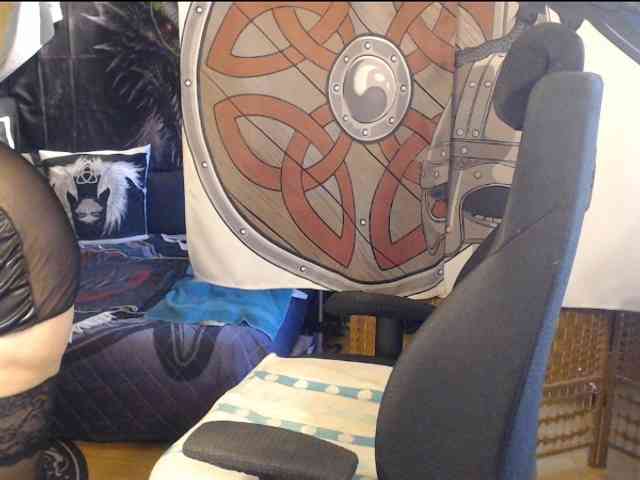 90dTitten webcam
