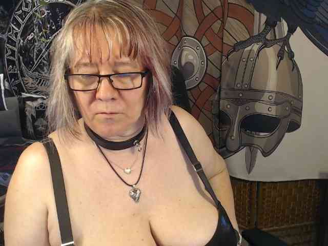 90dTitten webcam