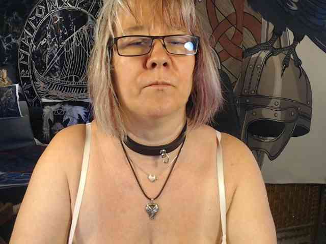 90dTitten webcam