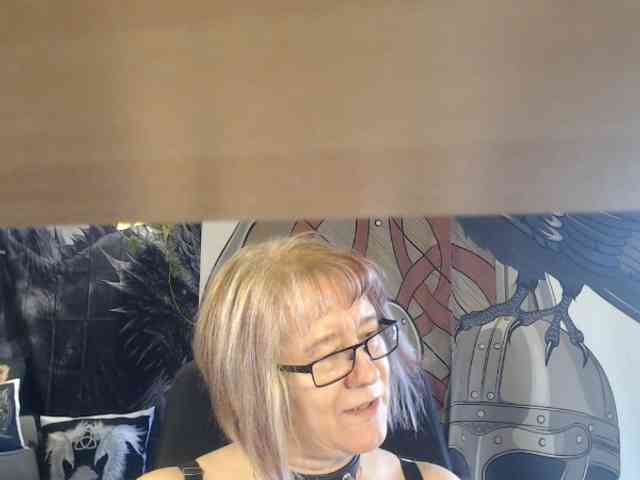 90dTitten webcam