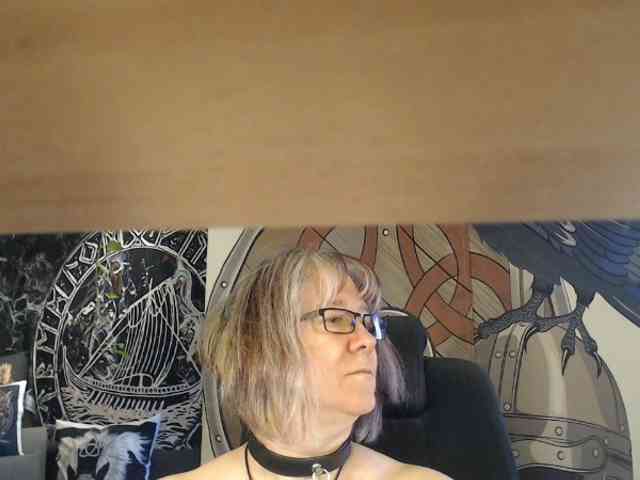 90dTitten webcam
