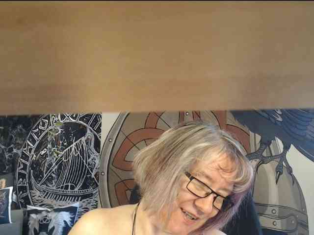90dTitten webcam
