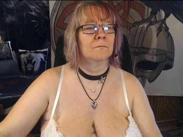90dTitten webcam