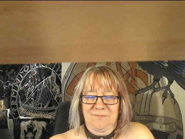 90dTitten webcam