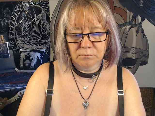 90dTitten webcam