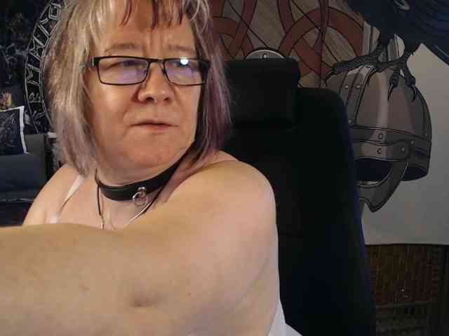 90dTitten webcam