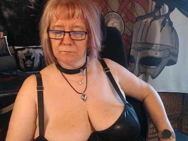 90dTitten webcam