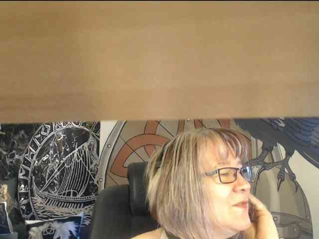 90dTitten webcam