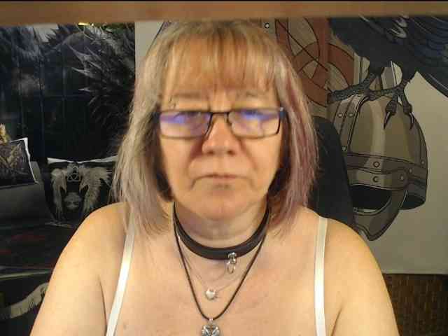 90dTitten webcam