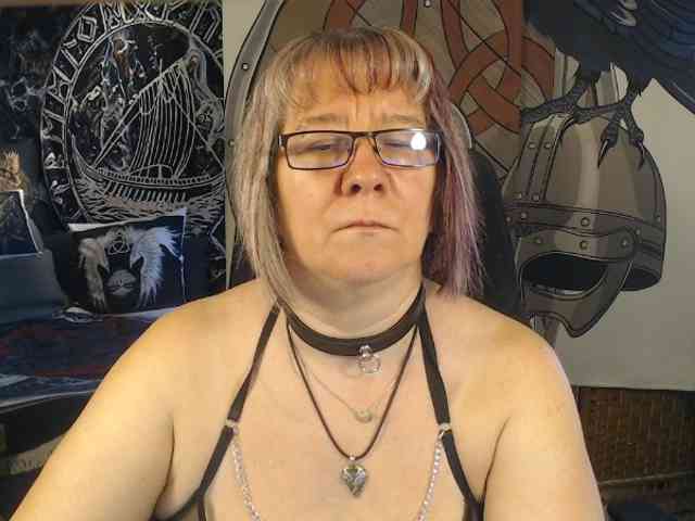 90dTitten webcam