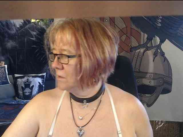 90dTitten webcam
