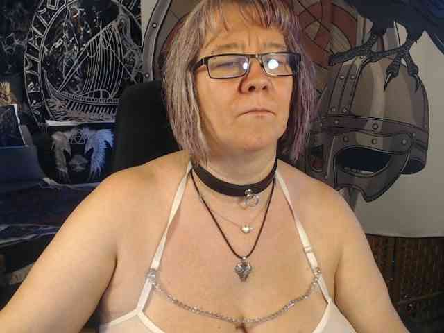 90dTitten webcam