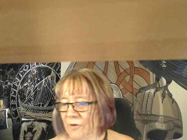 90dTitten webcam