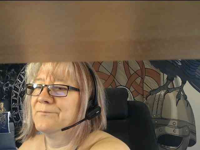 90dTitten webcam