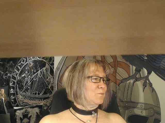 90dTitten webcam