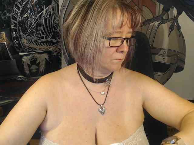 90dTitten webcam