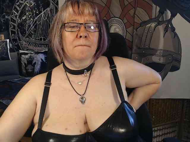 90dTitten webcam