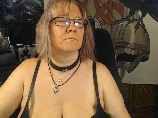 90dTitten webcam