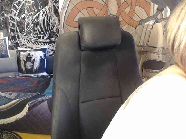 90dTitten webcam