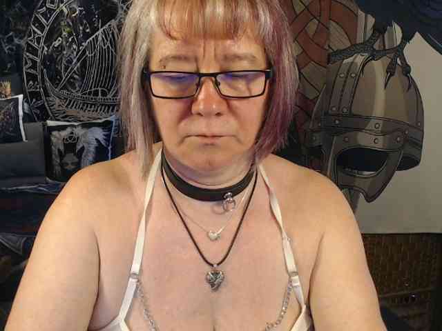 90dTitten webcam