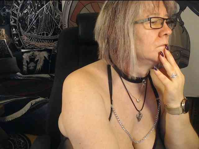 90dTitten webcam