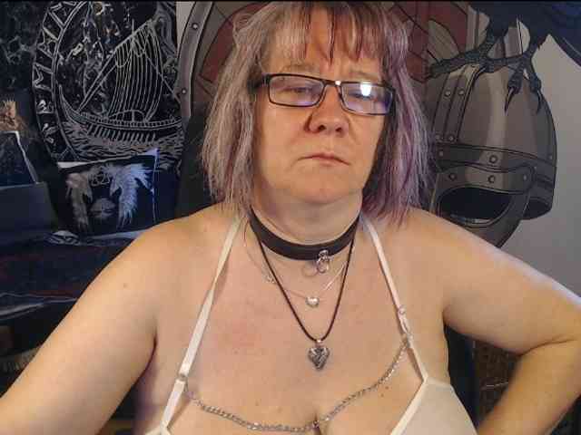 90dTitten webcam
