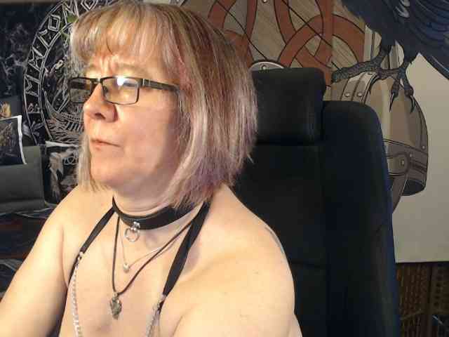 90dTitten webcam