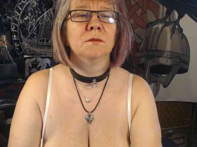 90dTitten webcam