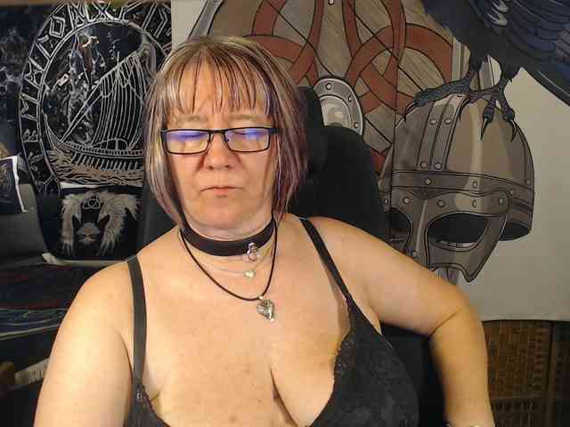 90dTitten webcam