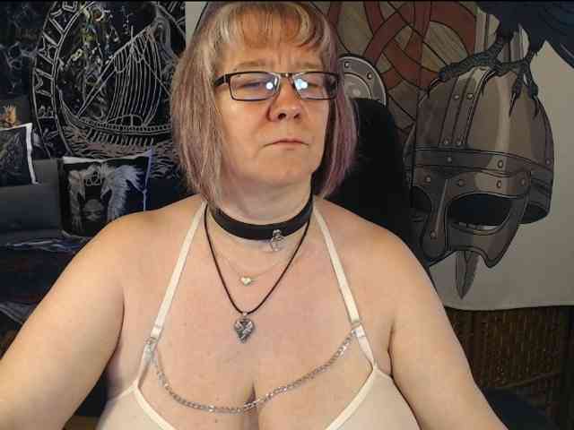 90dTitten webcam