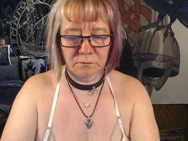 90dTitten webcam