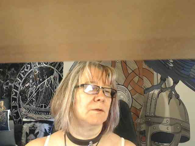 90dTitten webcam