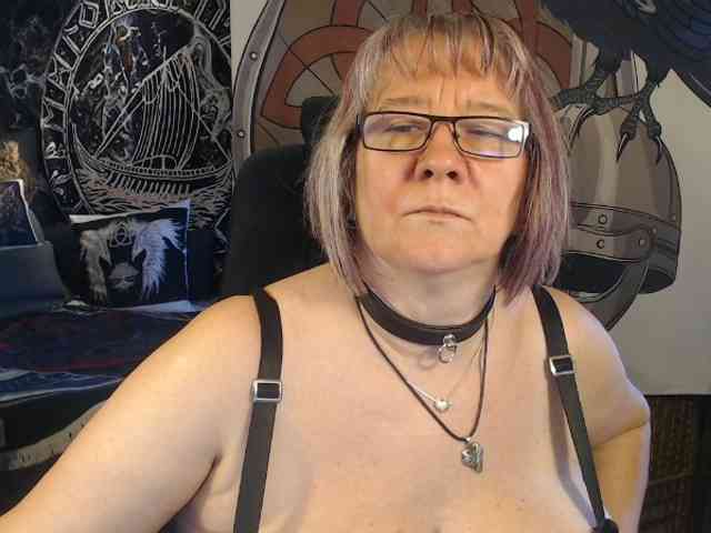 90dTitten webcam