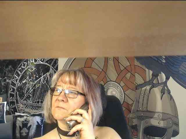 90dTitten webcam