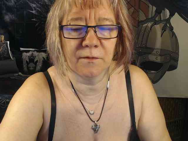 90dTitten webcam