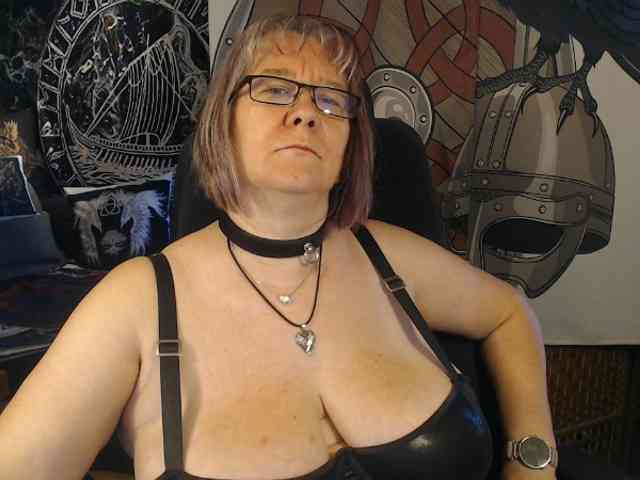 90dTitten webcam