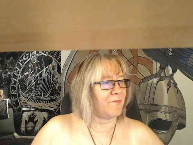 90dTitten webcam