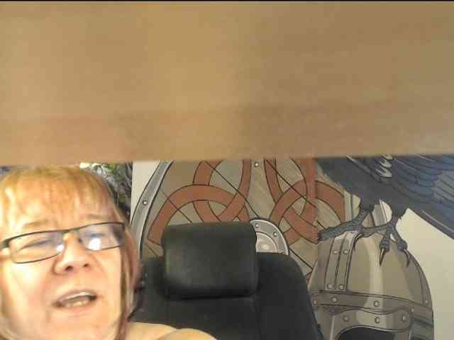 90dTitten webcam