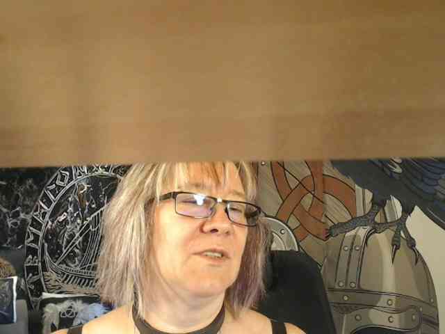 90dTitten webcam